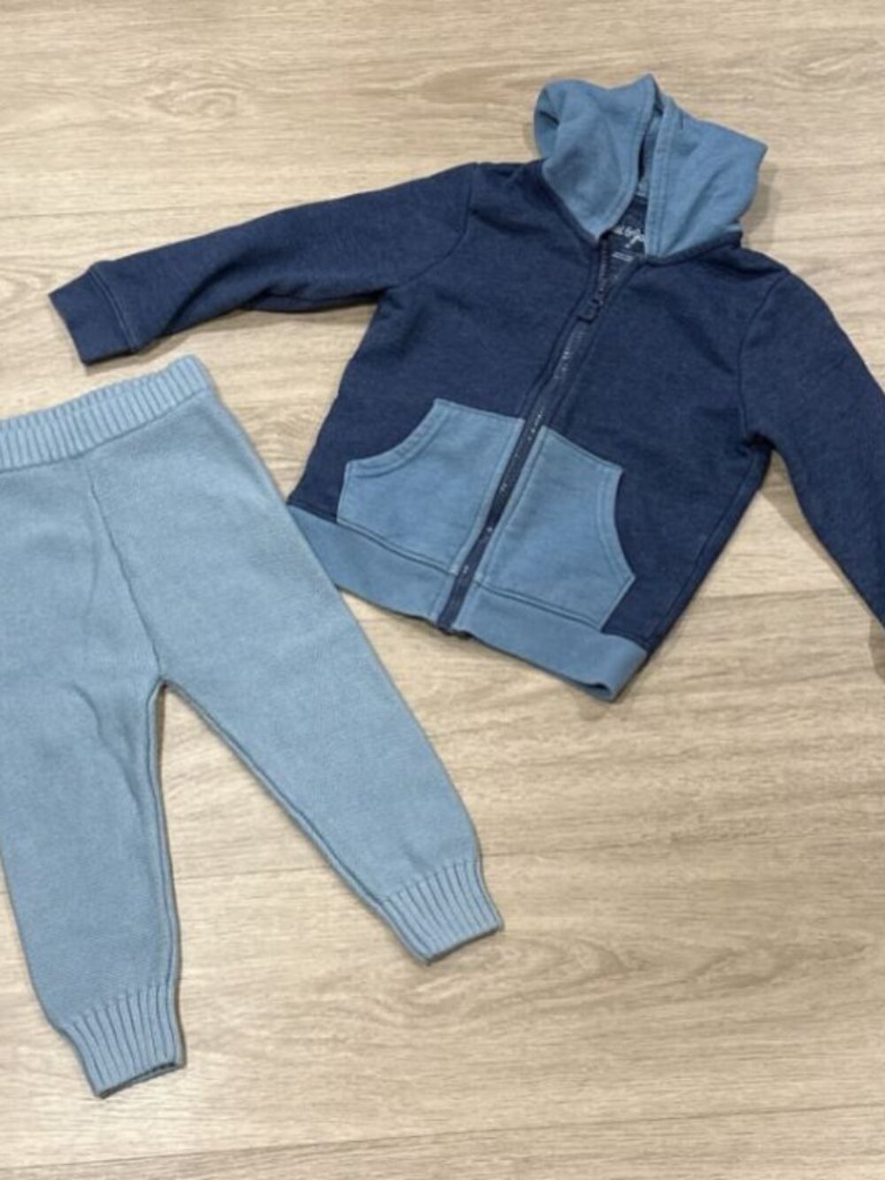 Hanna Andersson Blue Sweatpants Joggers 2T cat & jack blue jacket 4T